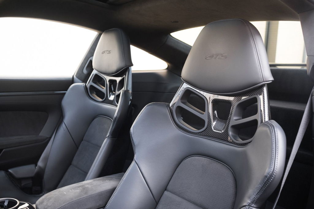 Porsche 992 Carrera GTS