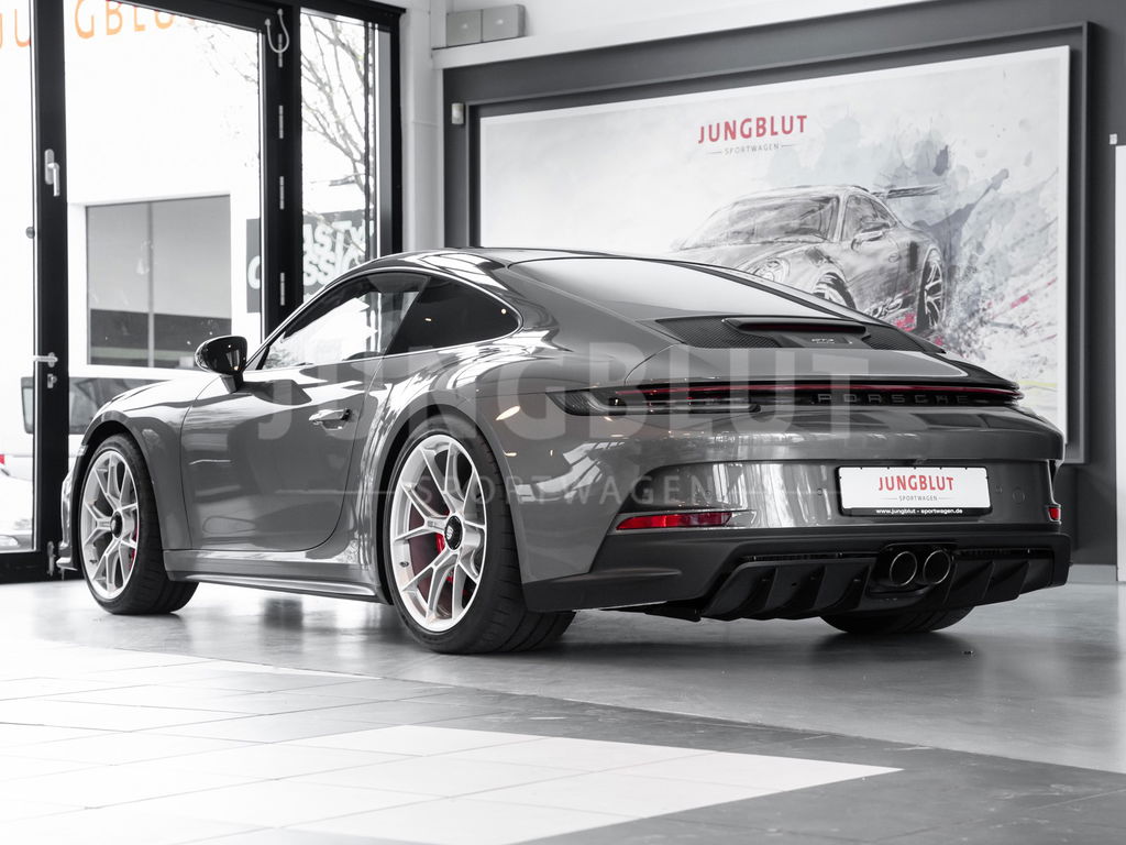 Porsche 992 GT3 Touring