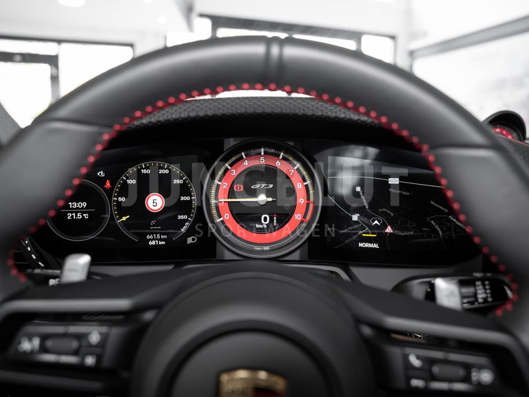 Porsche 992 GT3 Touring