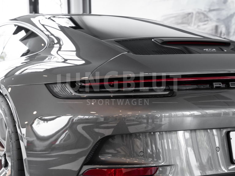 Porsche 992 GT3 Touring