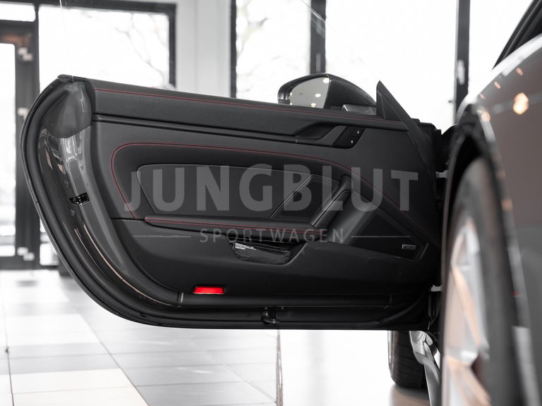 Porsche 992 GT3 Touring