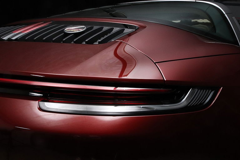 Porsche 992 Heritage Design Edition