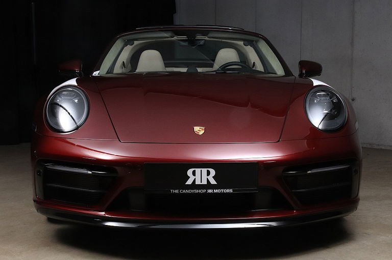 Porsche 992 Heritage Design Edition