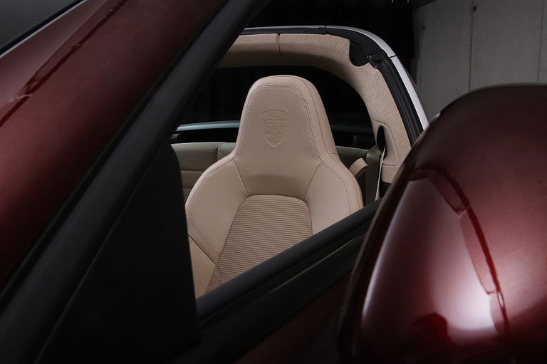 Porsche 992 Heritage Design Edition