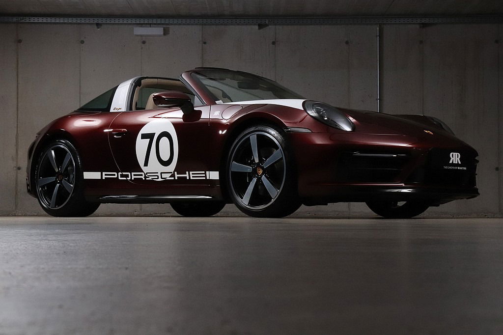 Porsche 992 Heritage Design Edition