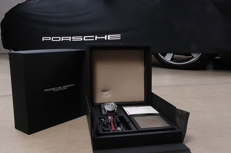 Porsche 992 Heritage Design Edition