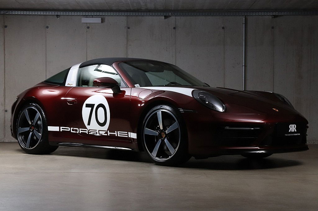 Porsche 992 Heritage Design Edition