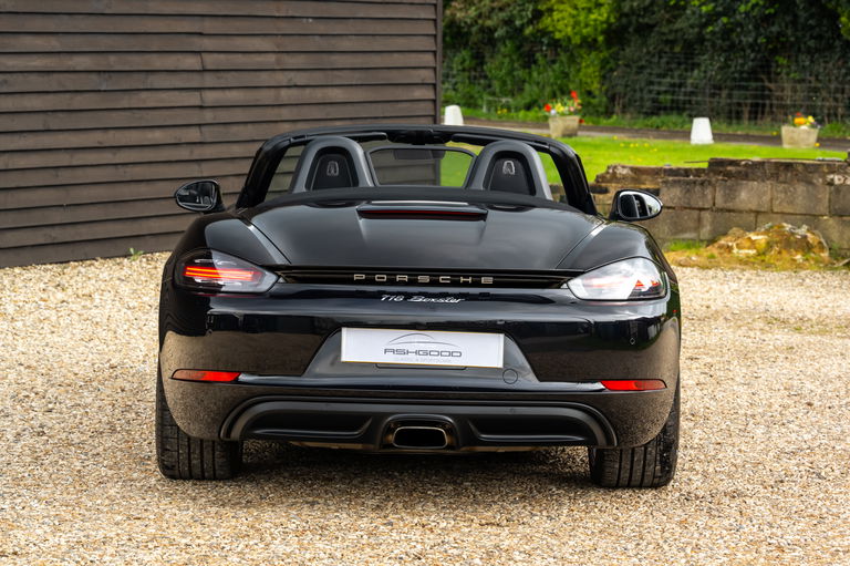 Porsche 718 Boxster