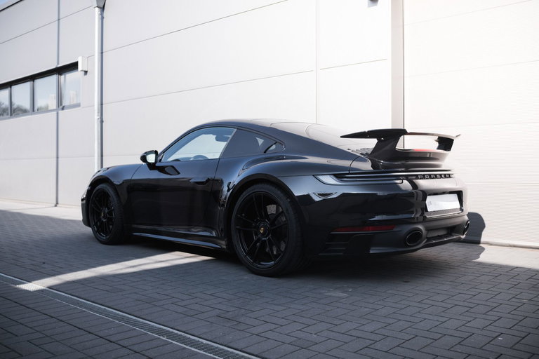 Porsche 992 Carrera GTS