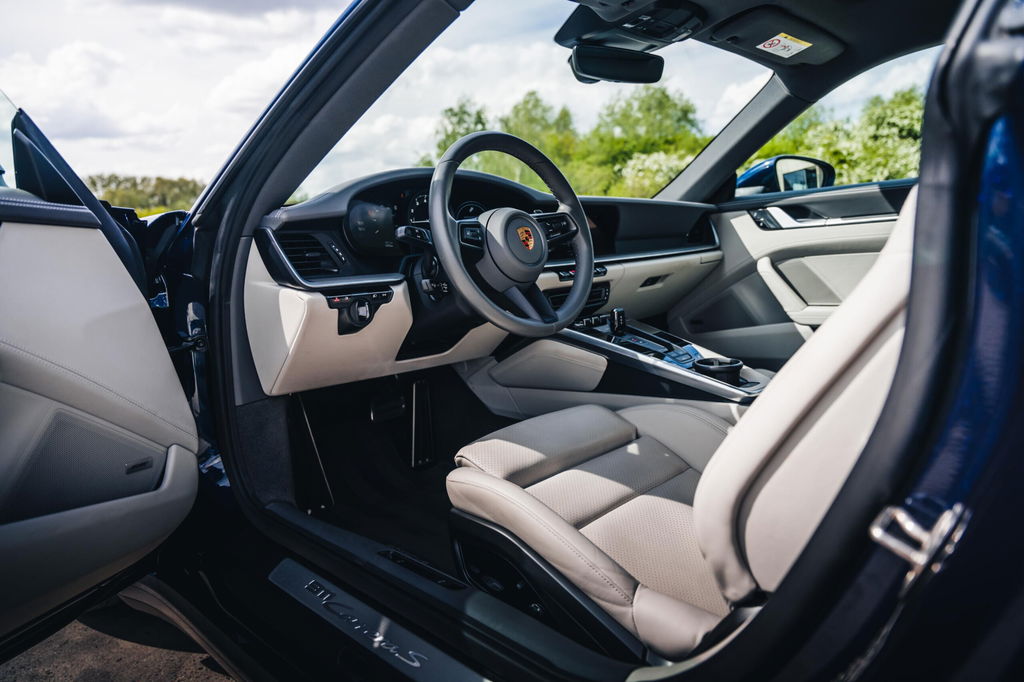 Porsche 992 Carrera S