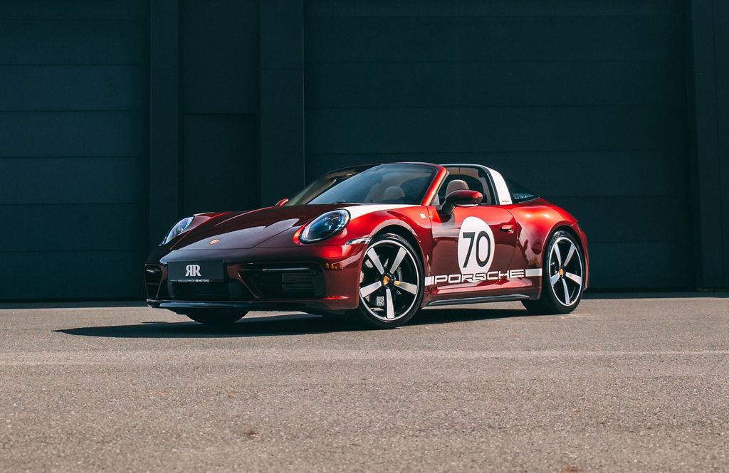 Porsche 992 Heritage Design Edition