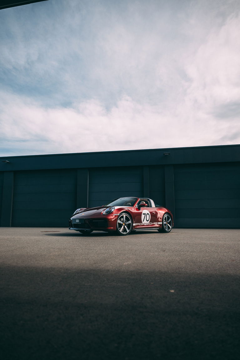 Porsche 992 Heritage Design Edition