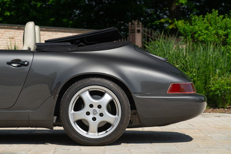 Porsche 964 Carrera 4