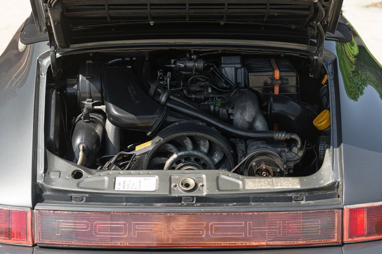 Porsche 964 Carrera 4