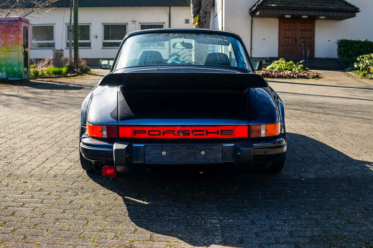 Porsche 911 SC