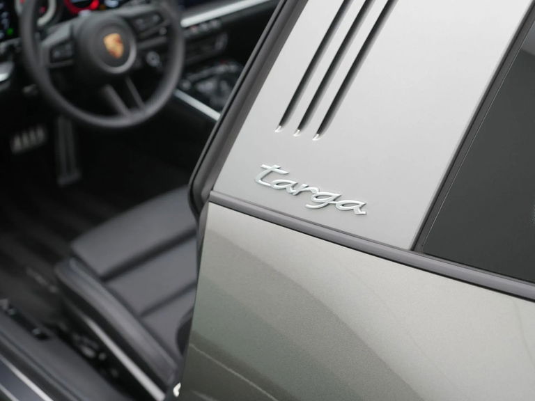 Porsche 992 Targa 4