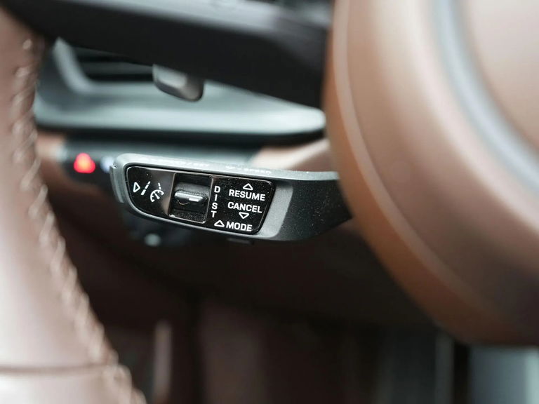 Porsche 992 Carrera 4 GTS