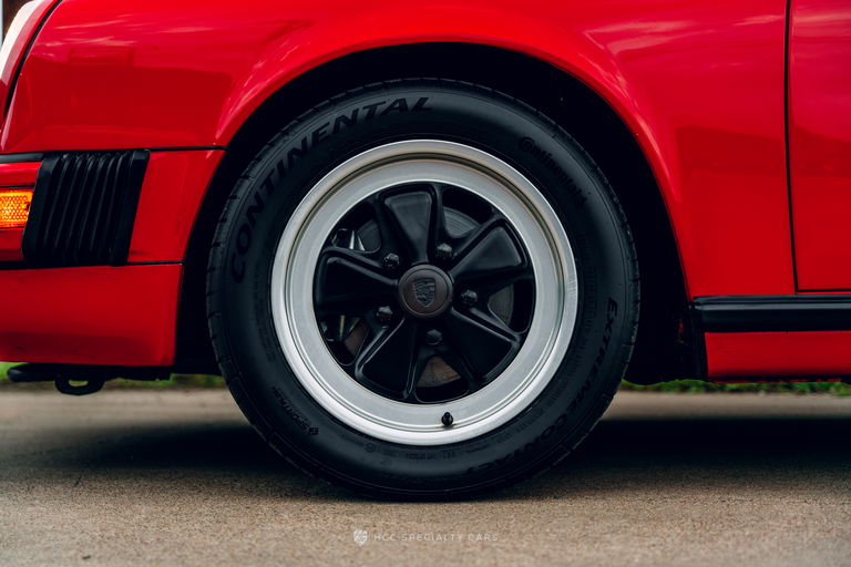 Porsche 911 Carrera 3.2