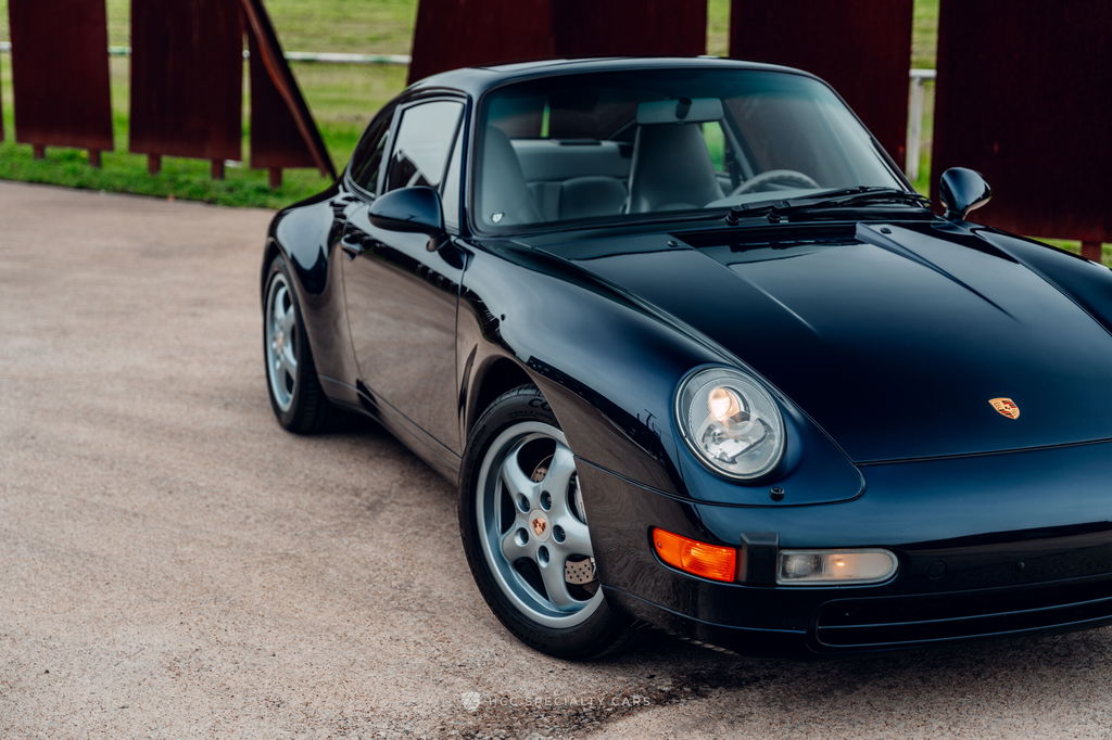 Porsche 993 Carrera 4