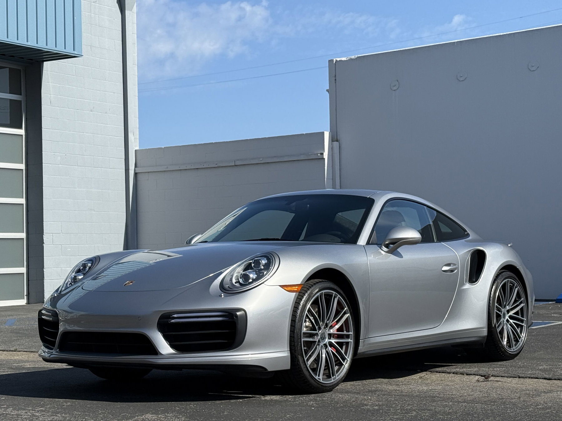 Porsche 991.2 Turbo 2017 - elferspot.com - Marketplace for Porsche