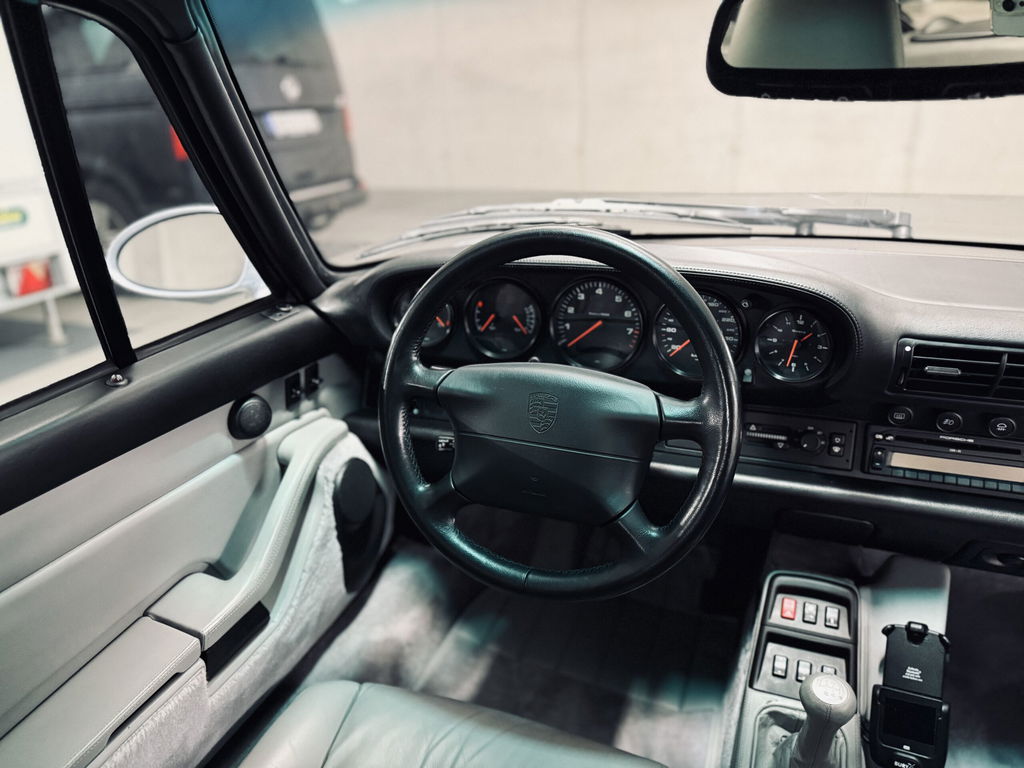 Porsche 993 Carrera 4S