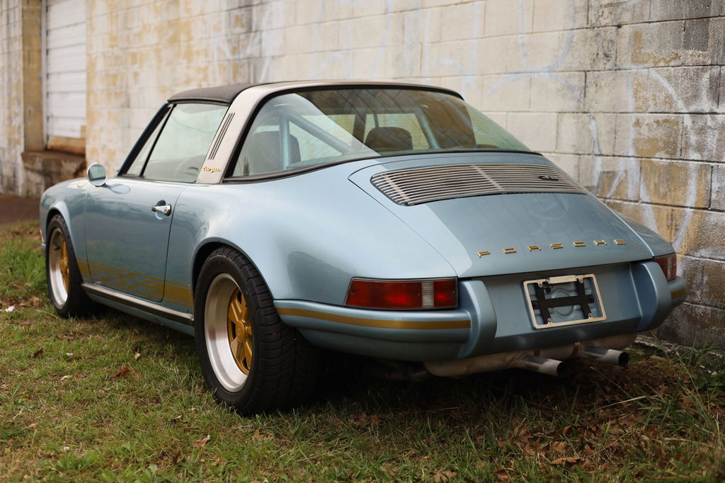 Porsche 911 Backdate