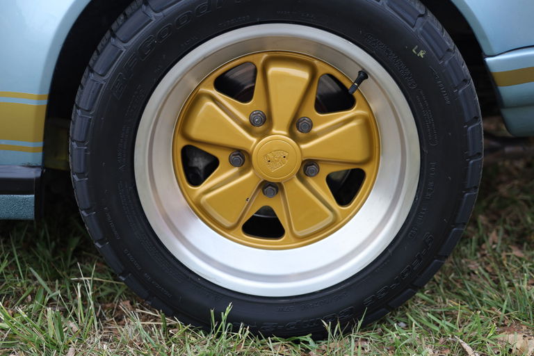 Porsche 911 Backdate