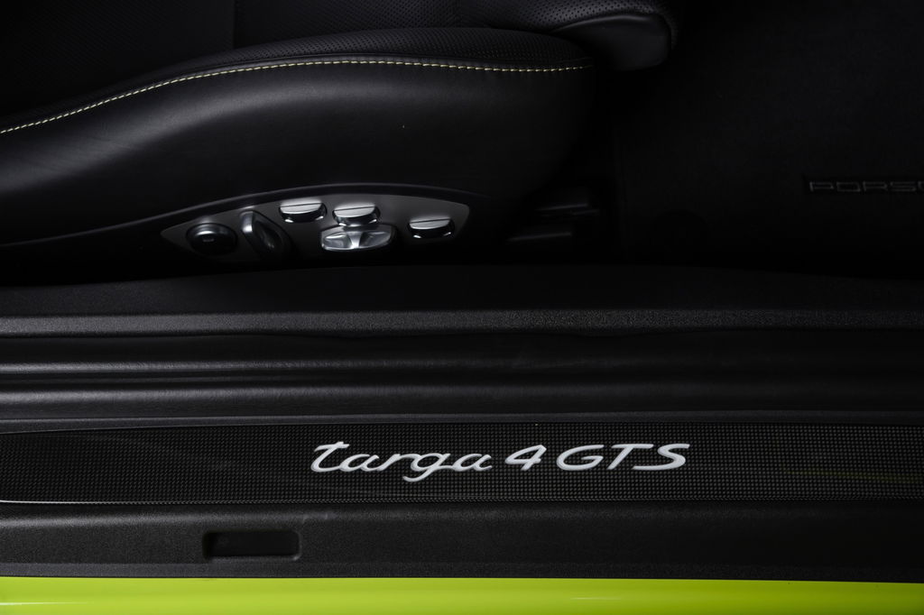 Porsche 991.2 Carrera 4 GTS