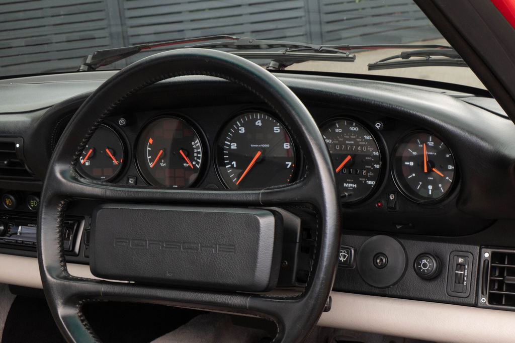 Porsche 964 Carrera 4