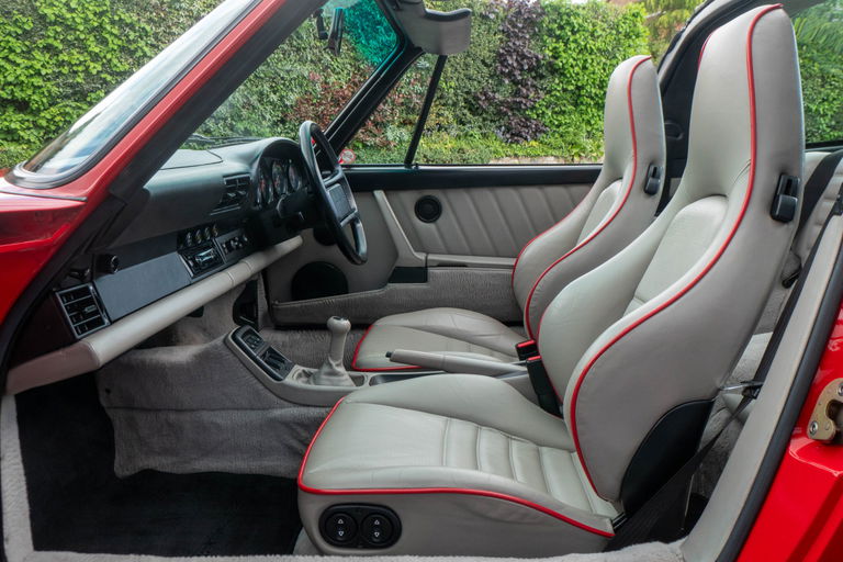 Porsche 964 Carrera 4