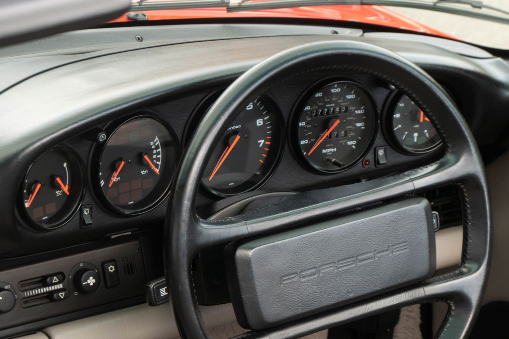 Porsche 964 Carrera 4