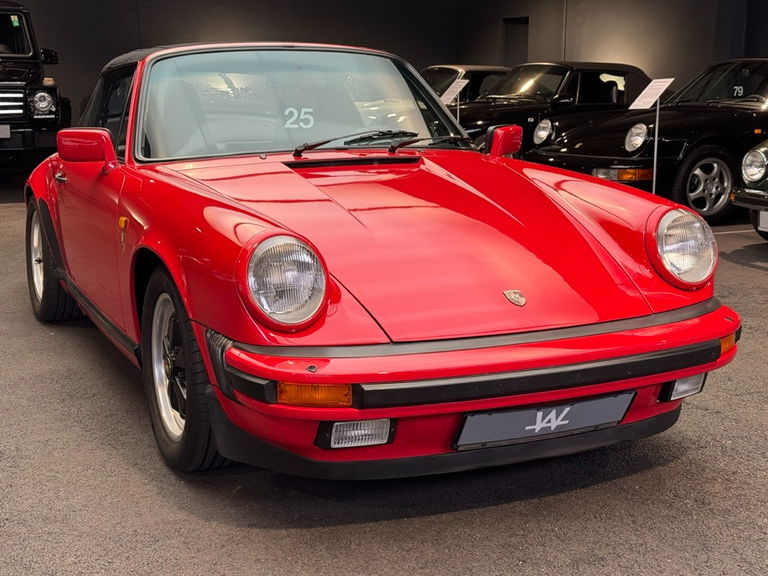 Porsche 911 Carrera 3.2