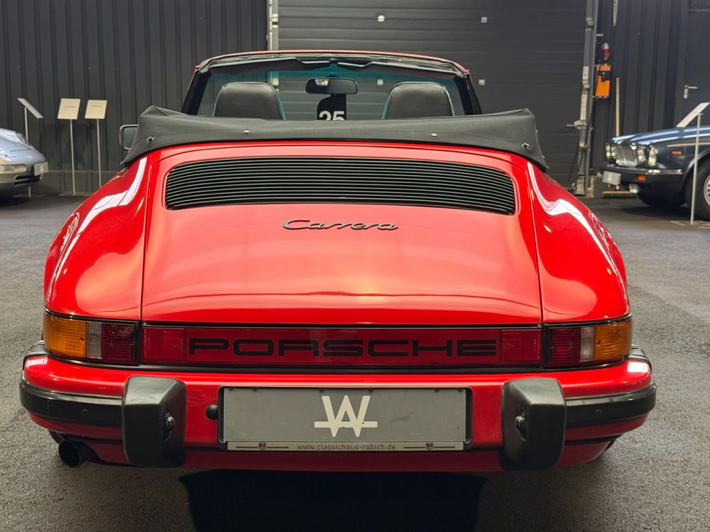Porsche 911 Carrera 3.2