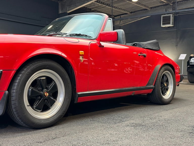 Porsche 911 Carrera 3.2