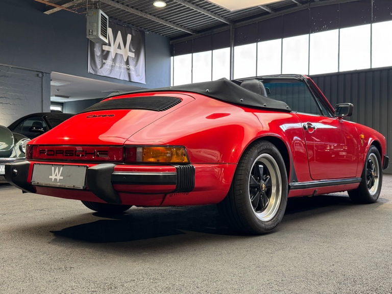 Porsche 911 Carrera 3.2