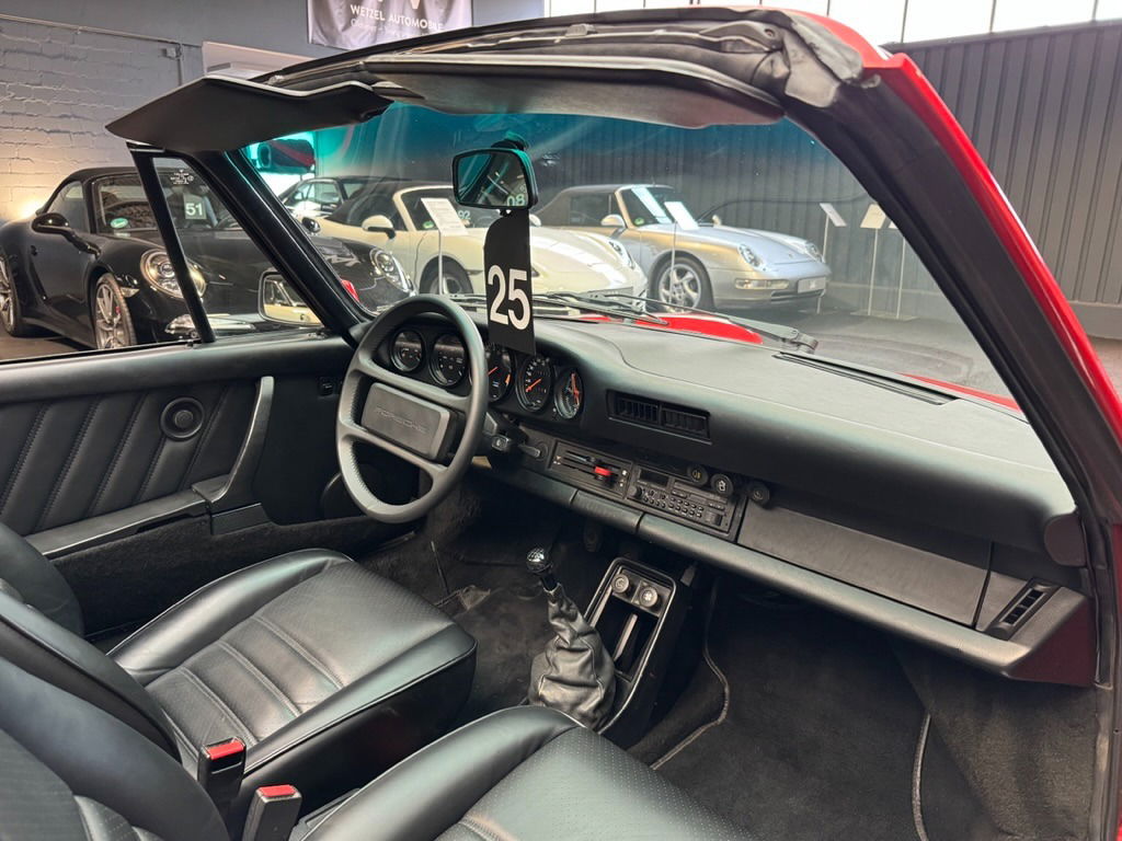 Porsche 911 Carrera 3.2