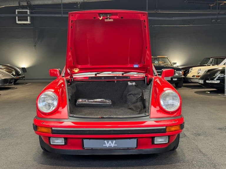 Porsche 911 Carrera 3.2