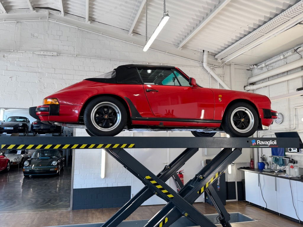 Porsche 911 Carrera 3.2