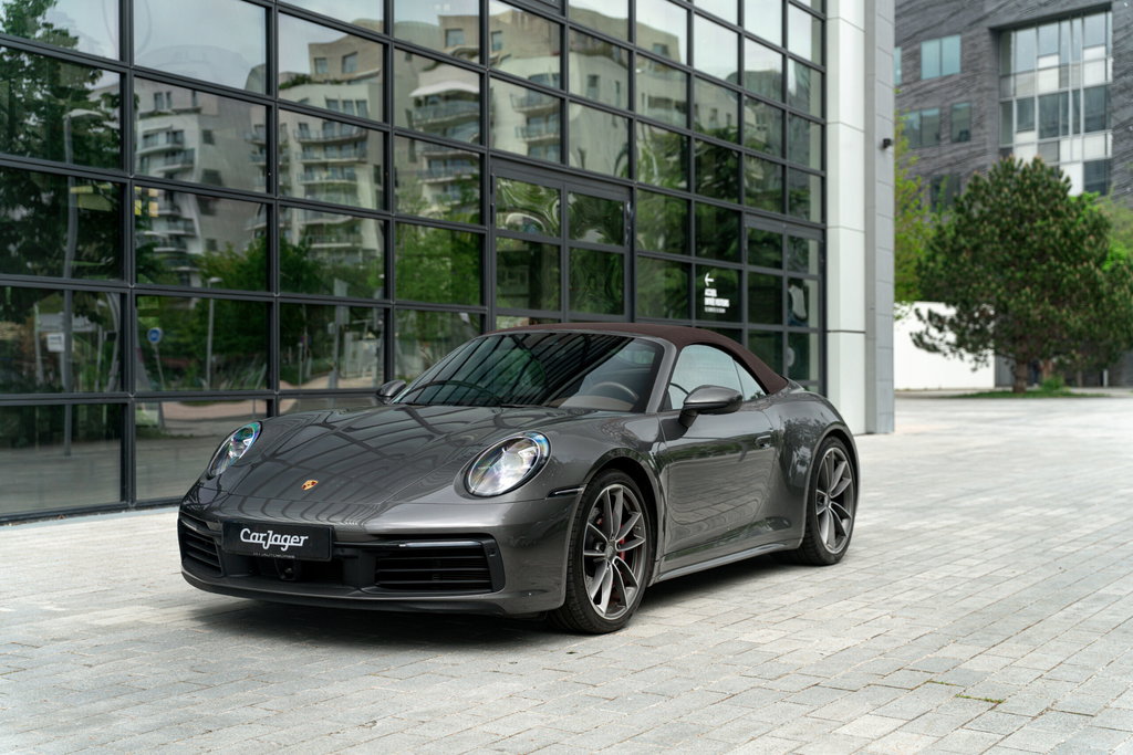Porsche 992 Carrera 4S