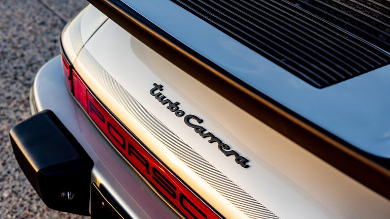 Porsche 911 Turbo 3.0 (US)