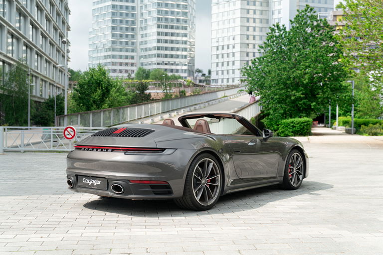 Porsche 992 Carrera 4S