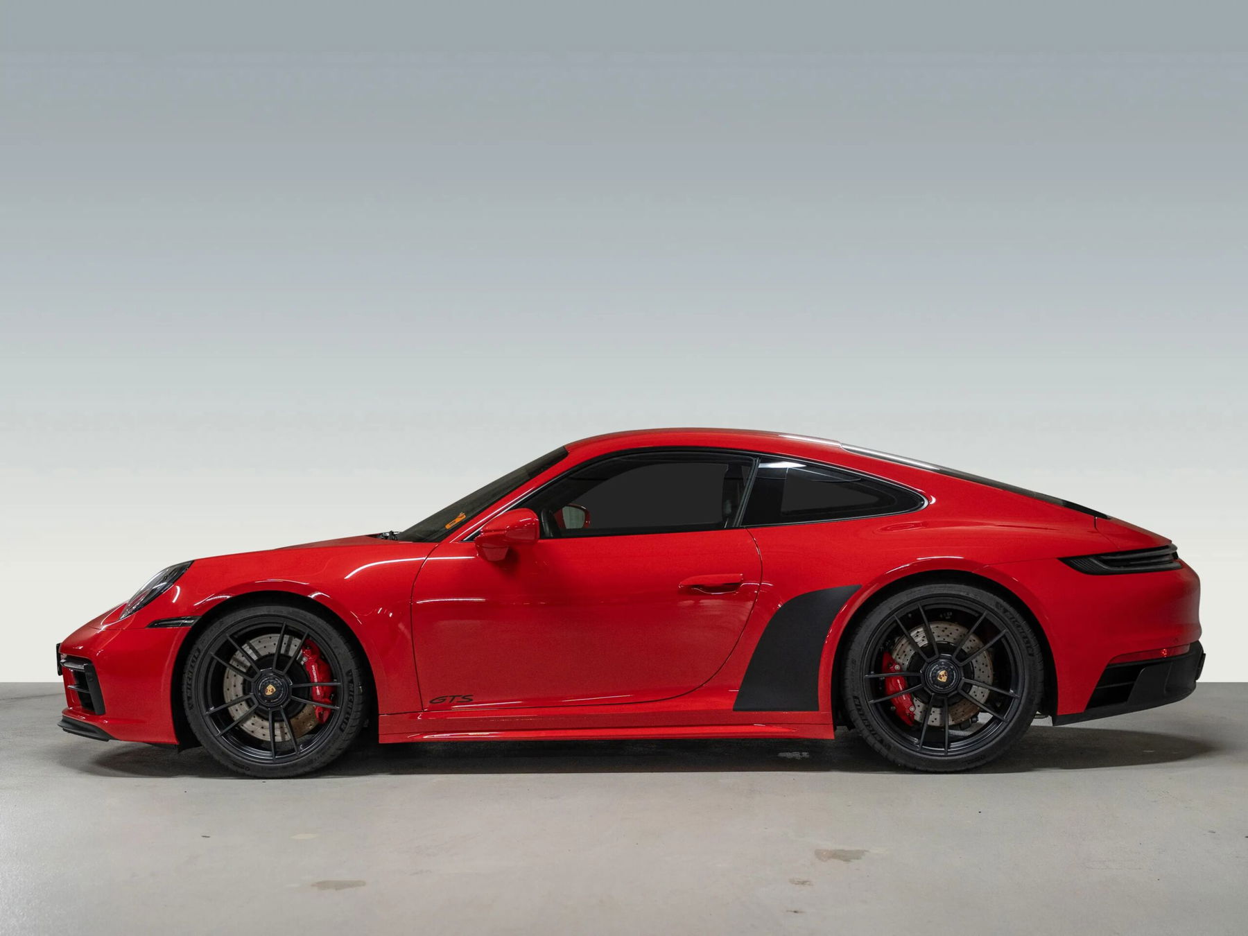 Porsche 992 Carrera GTS