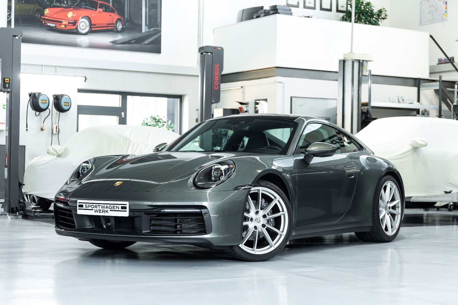 Porsche 992 Carrera