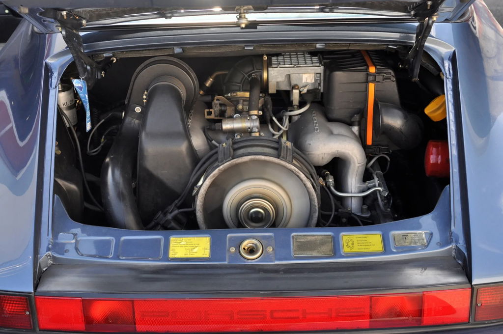 Porsche 911 Carrera 3.2