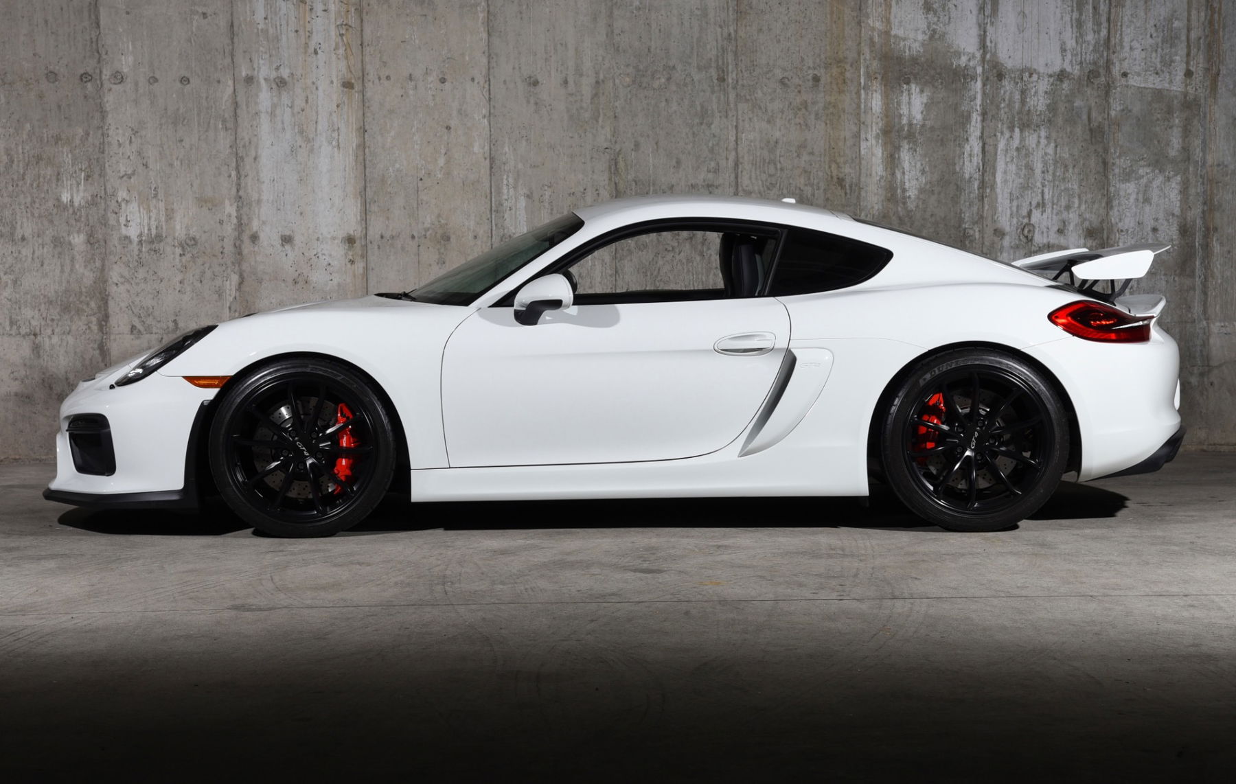 Porsche Cayman GT4