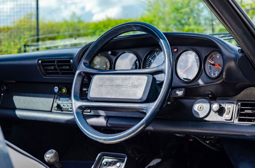 Porsche 911 Carrera 3.2 Supersport