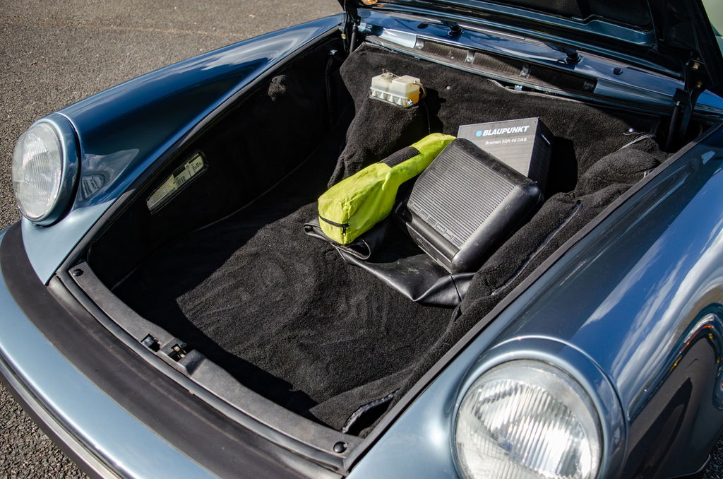 Porsche 911 Carrera 3.2 Supersport