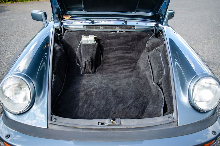 Porsche 911 Carrera 3.2 Supersport