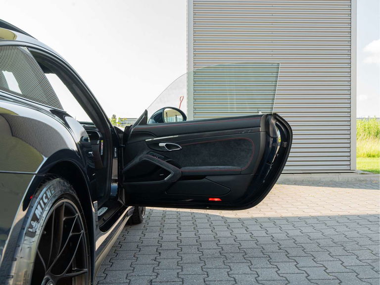 Porsche 991.2 Carrera GTS