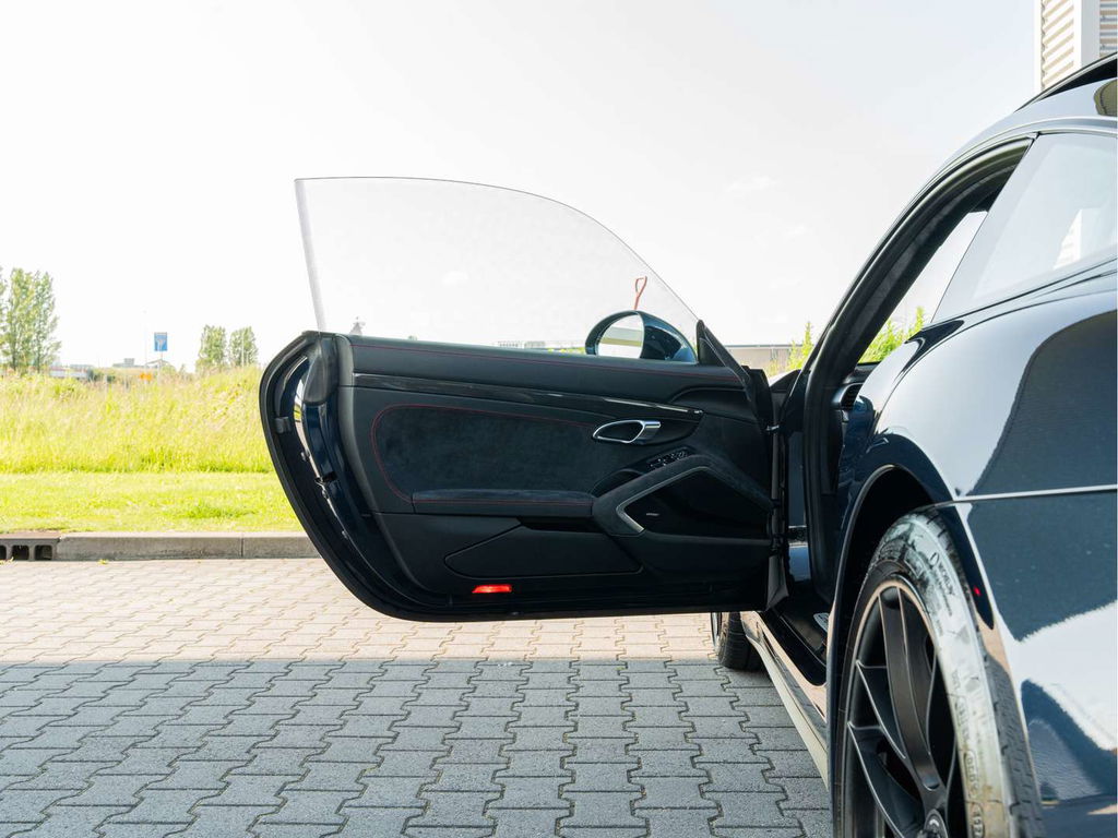 Porsche 991.2 Carrera GTS